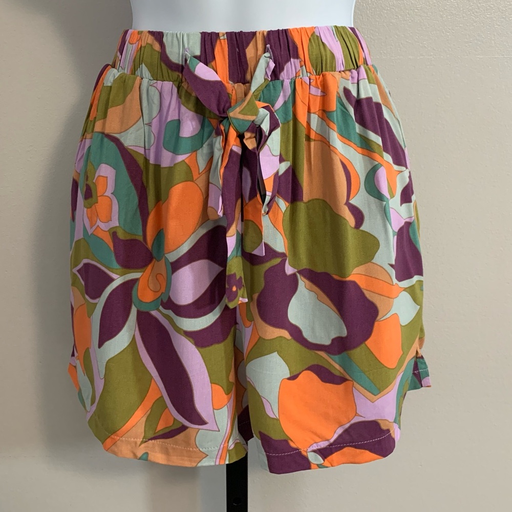 NWT easel Multi- Color Tie-Waist Shorts